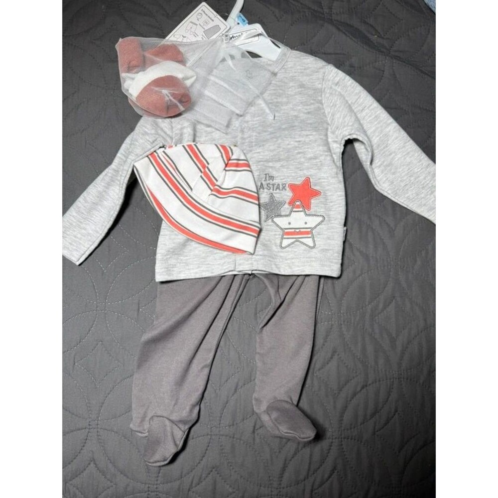 Duck Duck Goose Baby 9 piece outfit size 3-6 months